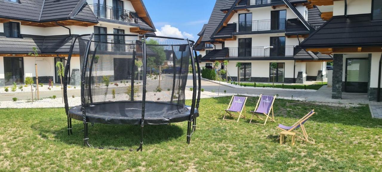 Apartment F2 *